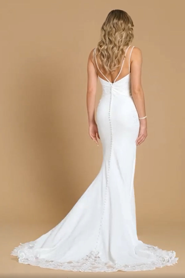 
                      
                        Elegant Mermaid Ivory Wedding Dress With Cutout Lace Train
                      
                    