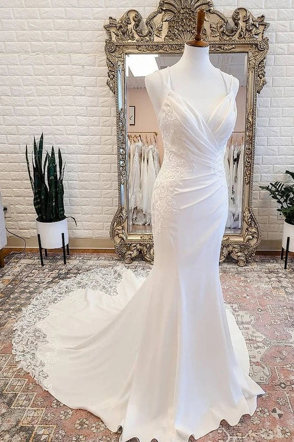 Elegant Mermaid Ivory Wedding Dress With Cutout Lace Train