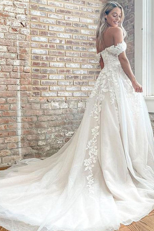 Elegant Off The Shoulder Tulle Wedding Dress With Lace Appliques 