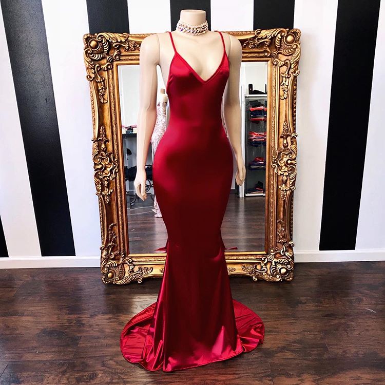 
                      
                        Elegant V-Neck Sleeveless Prom Dress | Mermaid Long Evening Gowns Online
                      
                    