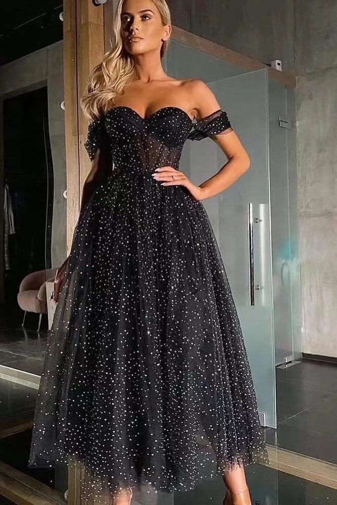 
                      
                        Black Off-the-Shoulder Sweetheart A-Line Tulle Beaded Prom Dress
                      
                    