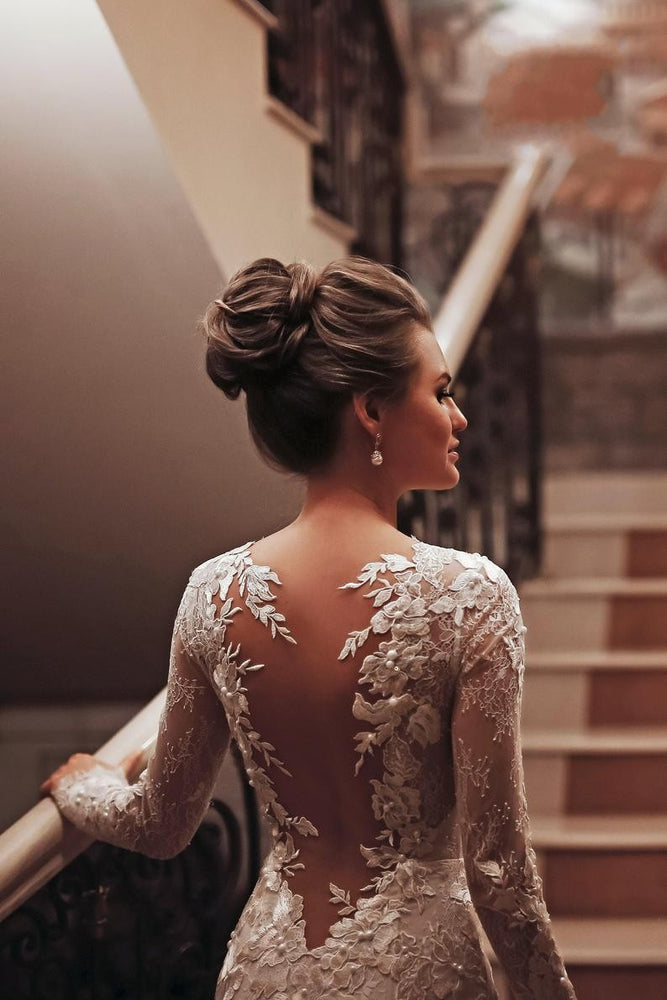 
                      
                        Unique Long Sleeve High Neck Backless Mermaid Wedding Dress with Lace Appliques
                      
                    