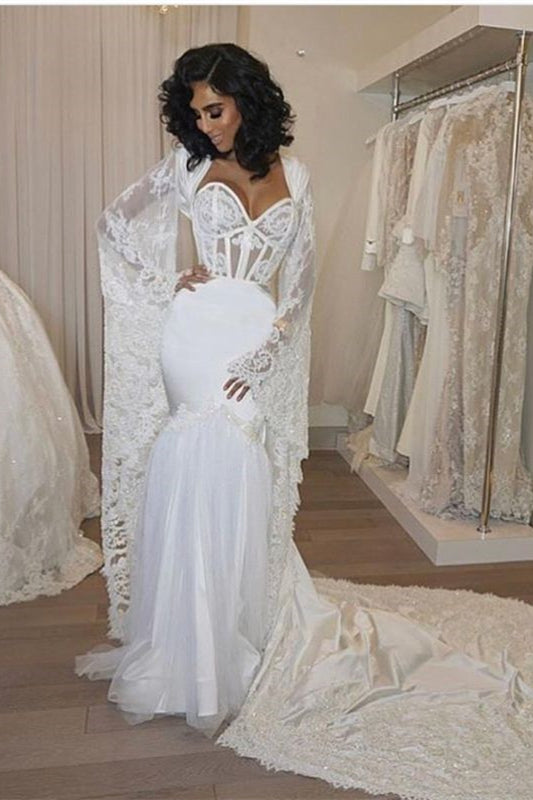 
                      
                        Modern Sweetheart Mermaid Wedding Dress with Lace Cape
                      
                    