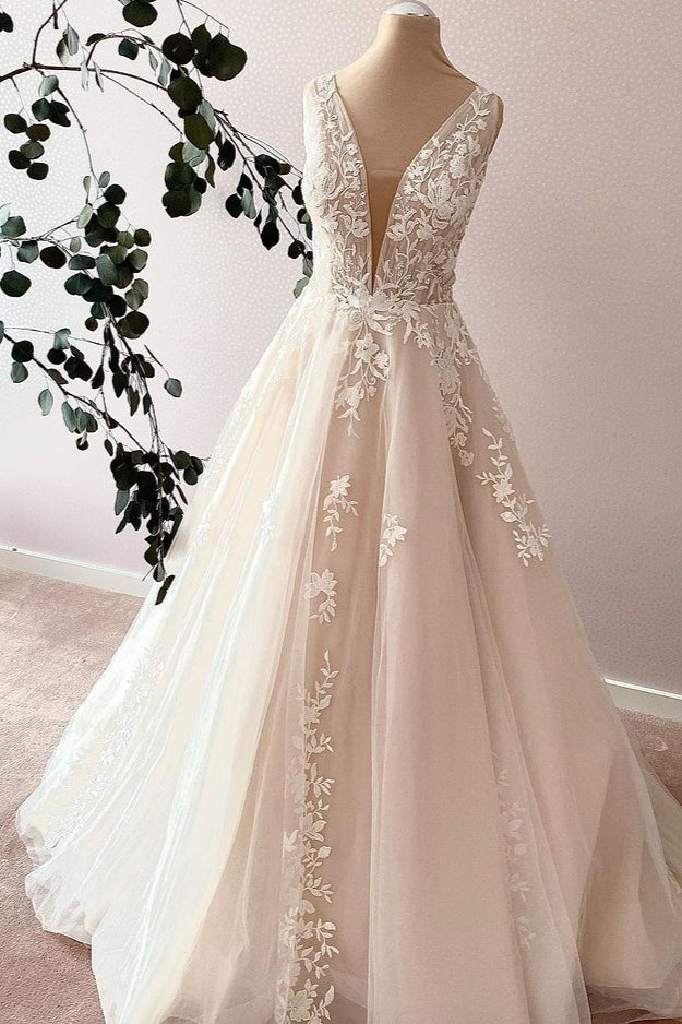 Wide Strap Sweetheart A-Line Wedding Dress with Tulle and Lace Appliques