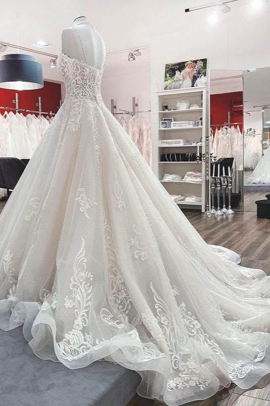 
                      
                        V-Neck Spaghetti Strap Ball Gown Tulle Wedding Dress with Lace Ruffles
                      
                    