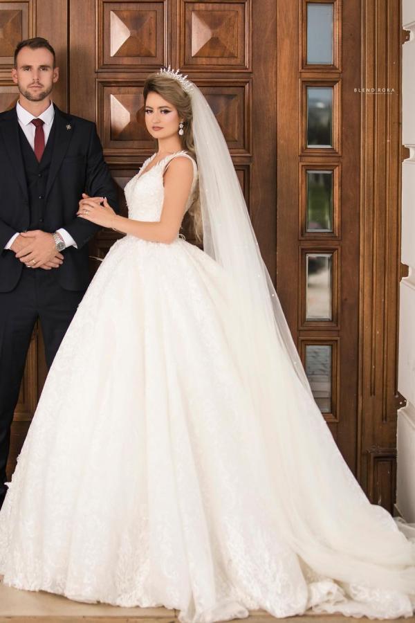 Long Princess V-Neck Wedding Dress with Tulle Lace