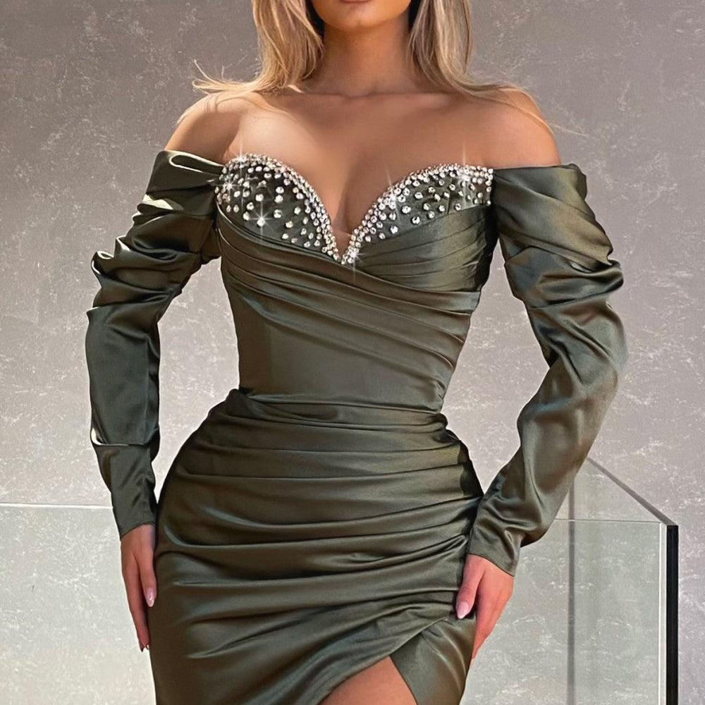 
                      
                        Glamorous Sweetheart Mermaid Prom Dress with Beaded Details and Thigh-High Split
                      
                    