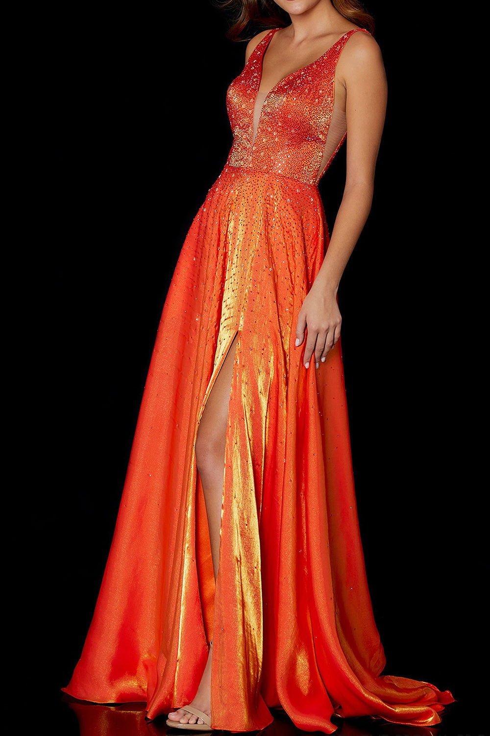 Gorgeous Deep V-neck Sleeveless Split Front Prom Dress With Sequins