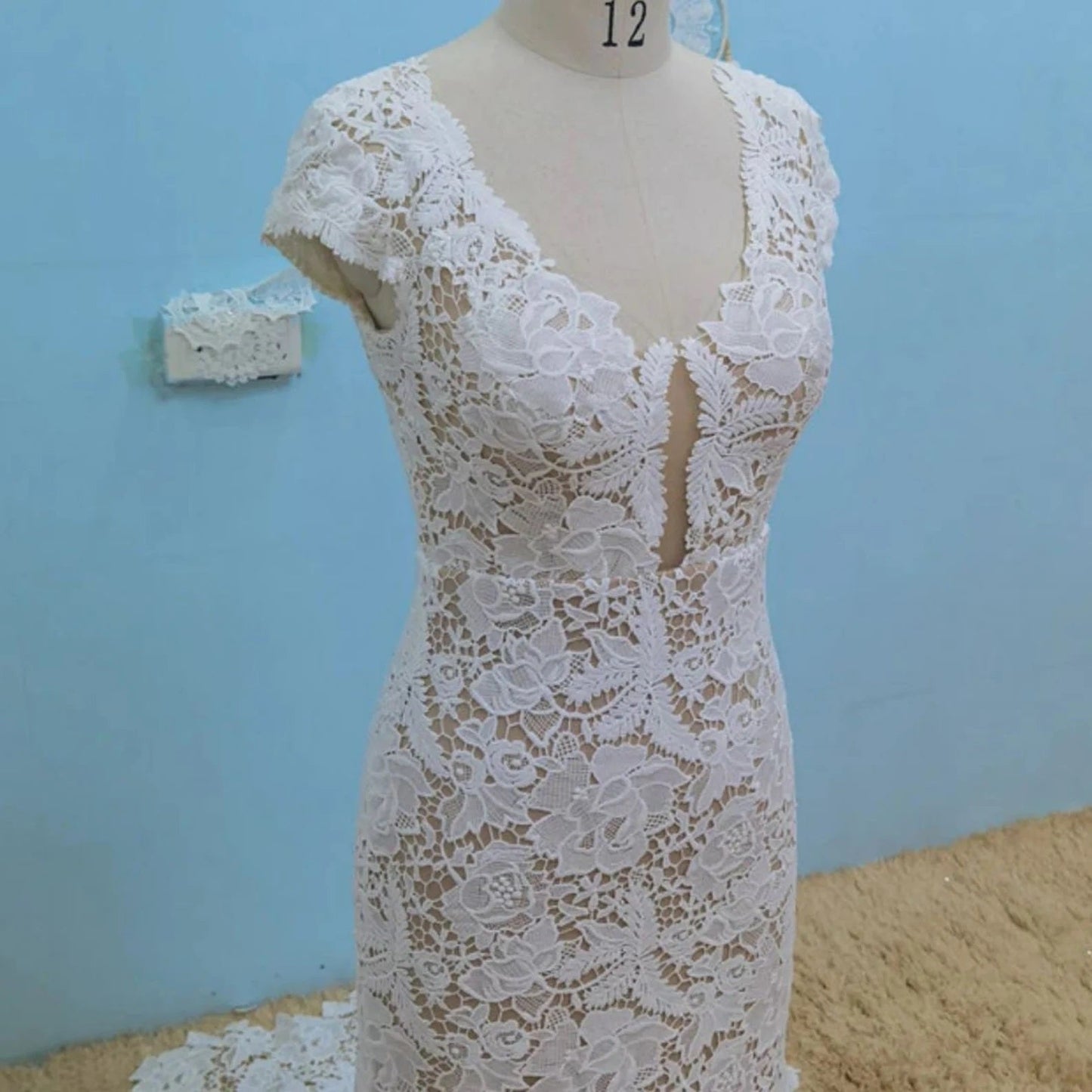 Mermaid Ivory Lace Wedding Dress Cap Sleeve Birdal Dress