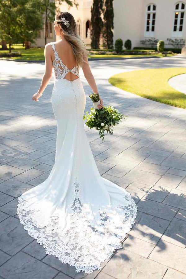 
                      
                        Mermaid Sweetheart Lace Top Wedding Dress With Court Train
                      
                    