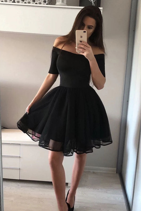 
                      
                        Off The Shoulder Half Sleeve Short Homecoming Dress Black Tulle Graduation Dress
                      
                    