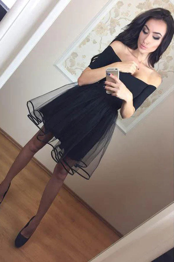 Off The Shoulder Half Sleeve Short Homecoming Dress Black Tulle Graduation Dress