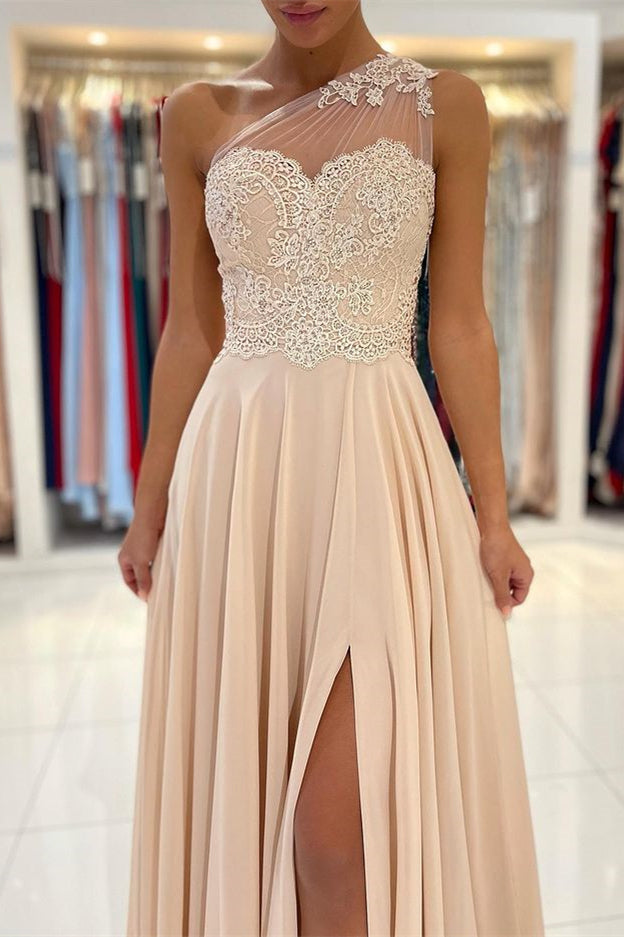 
                      
                        One-Shoulder Lace Appliques Prom Dress With Slit
                      
                    