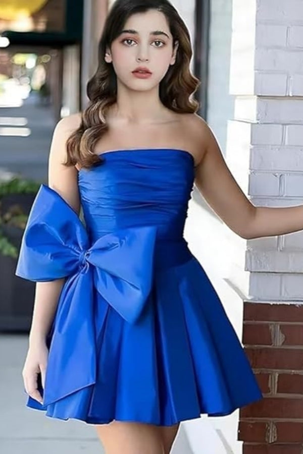 
                      
                        Sleeveless Ruched Short Homecoming Dresses Simple Mini Party Wear Dress with Bow
                      
                    