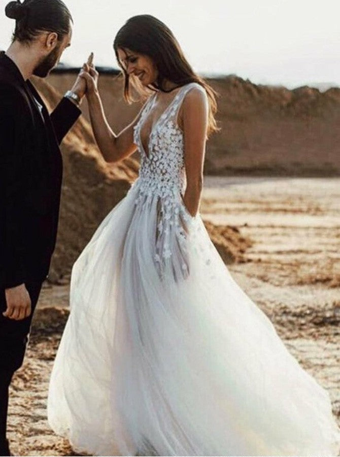 
                      
                        Sexy V-Neck Sleeveless Wedding Dress On Sale | Long Lace Appliques Tulle Wedding Reception Dress
                      
                    