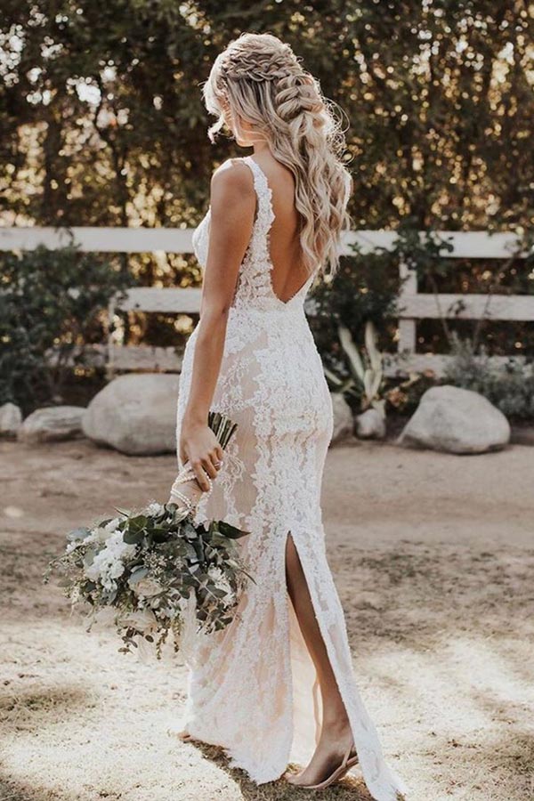 
                      
                        Sheath Ivory Lace Wedding Dress
                      
                    