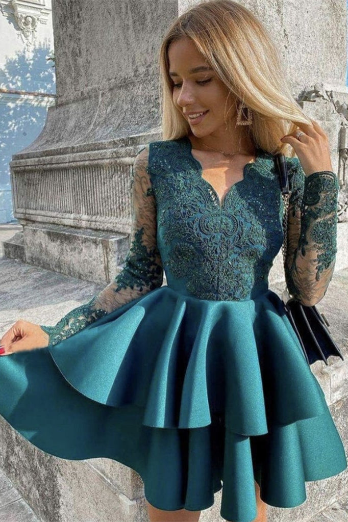 Short Prom Dress with Appliques Long Sleeves