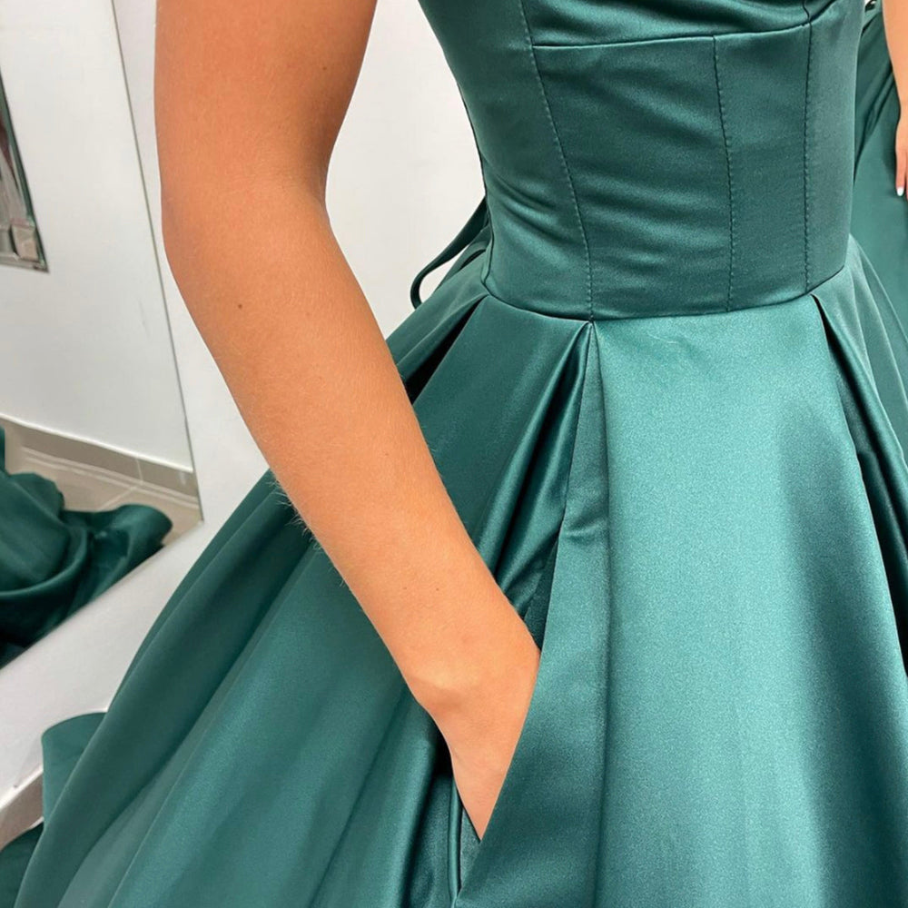 
                      
                        Spaghetti Straps Dark Green A-line Prom Dresses Long Formal Dresses
                      
                    