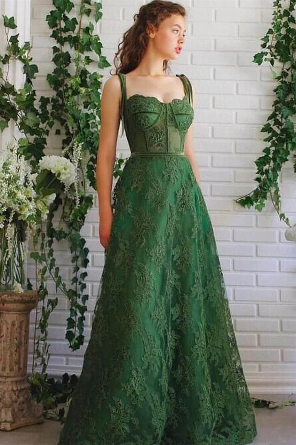 Strapless Spaghetti-Straps Evening Dress With Appliques A-Line in Emerald Green