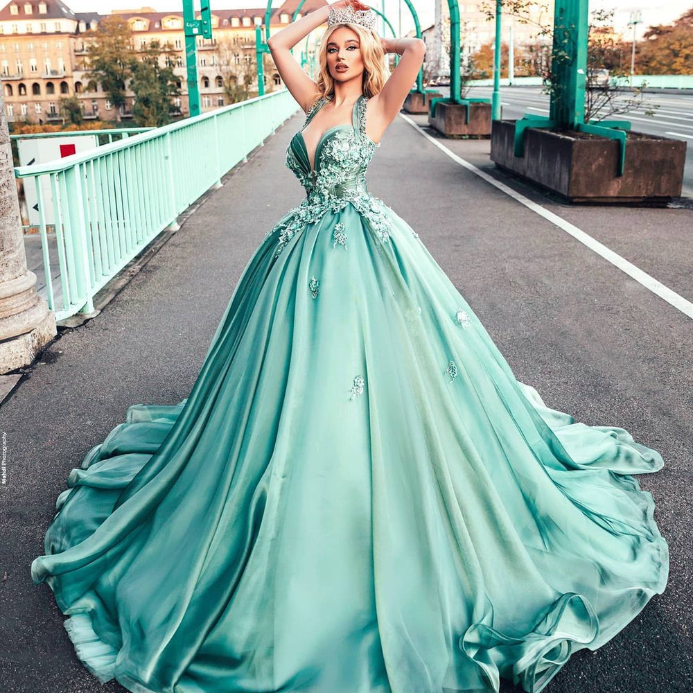 
                      
                        Stunning Halter Mint Green Satin Aline Evening Party Dress with 3D Floral Appliques
                      
                    