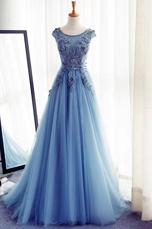 
                      
                        Stunning Jewel Sleeveless A-Line Tulle Prom Dress Featuring Appliques
                      
                    