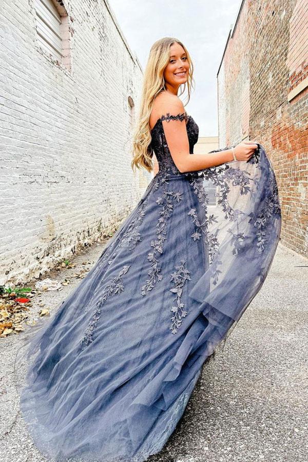 
                      
                        Stunning Lace Appliqued Sweetheart Long Prom Dress Off The Shoulder Tulle Evening Dress
                      
                    