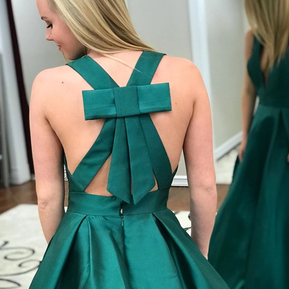 
                      
                        V Neck Open Back Green Satin Long Prom Dresses with Pocket, V Neck Green Formal Evening Dresses
                      
                    