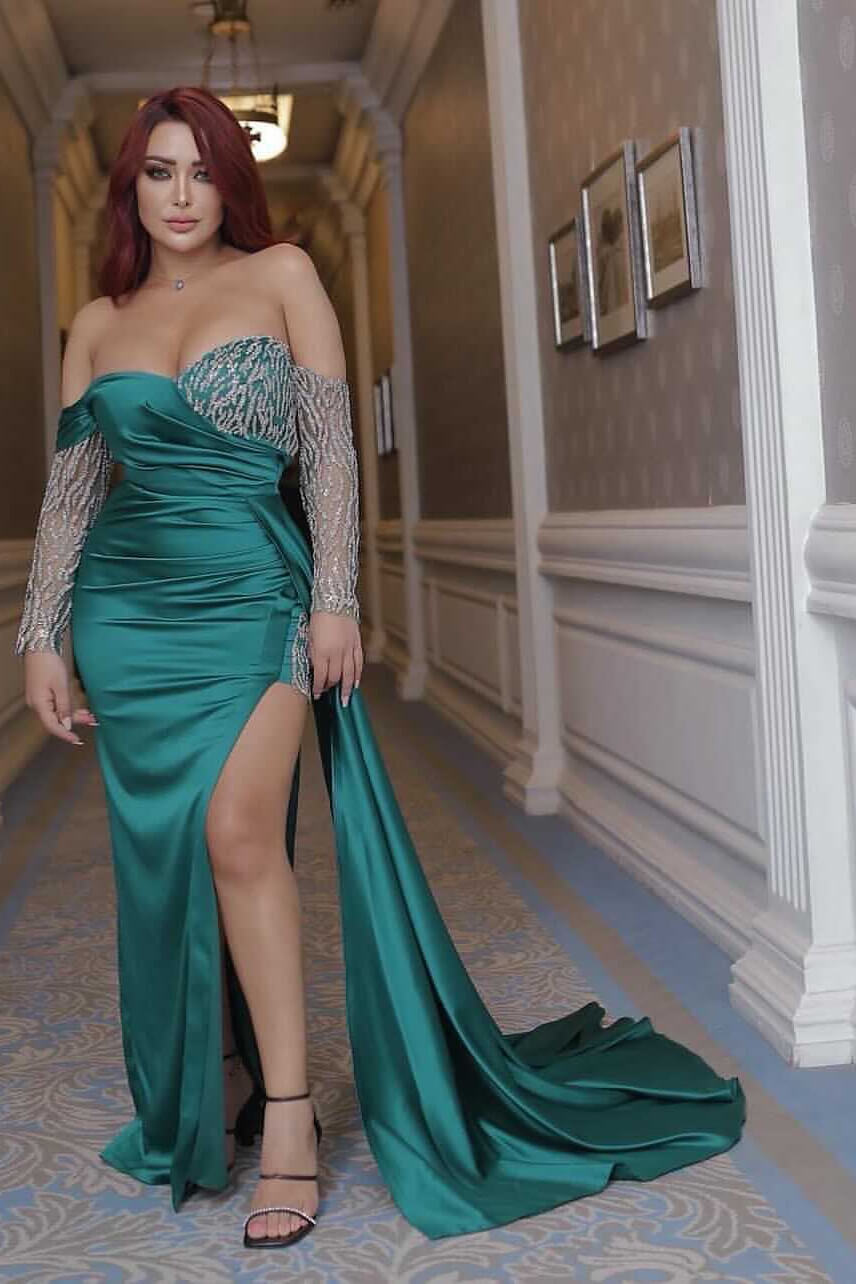 Vintage Emerald Long Sleeves Mermaid Off-The-Shoulder Prom Dress with Beadings and Split