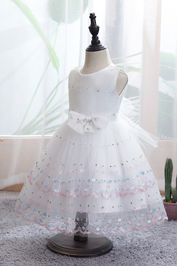 
                      
                        White Sleeveless bridal flower girl dresses
                      
                    